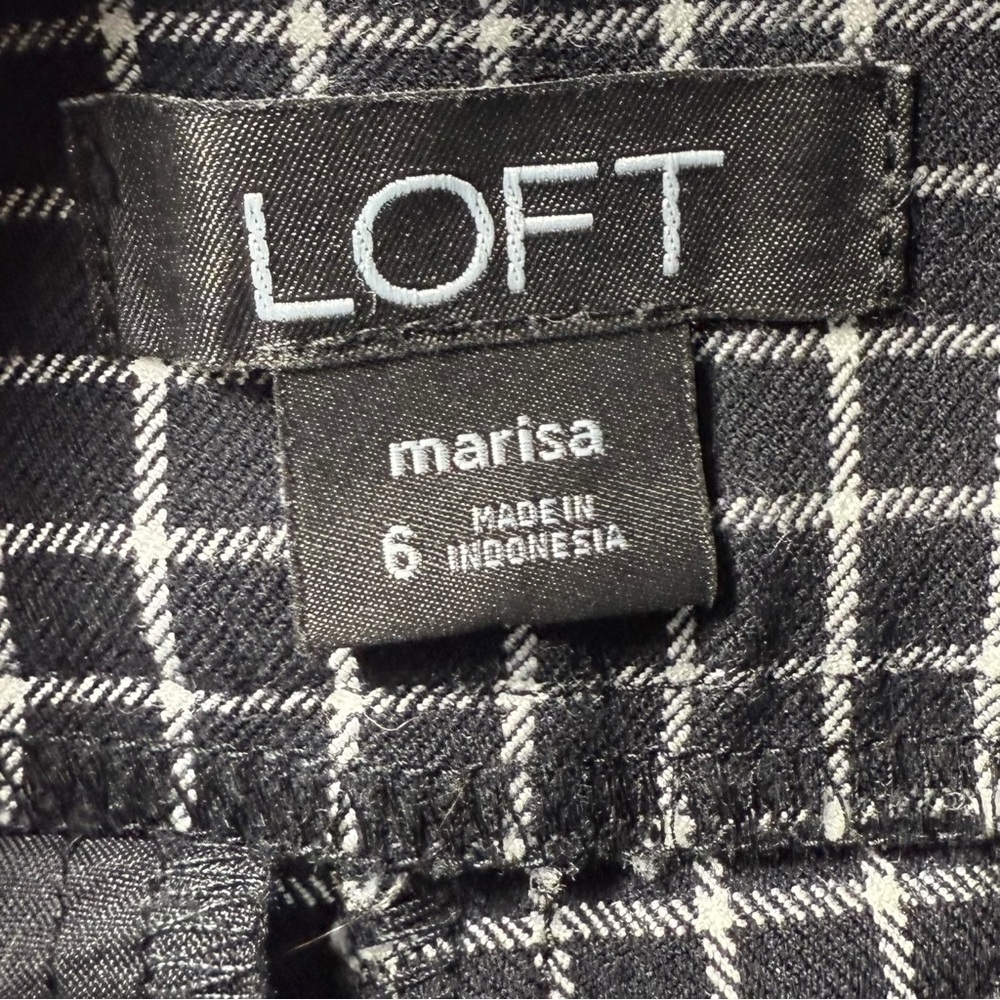 LOFT Black & White Checked Cropped Ankle Pants - Picture 4 of 8